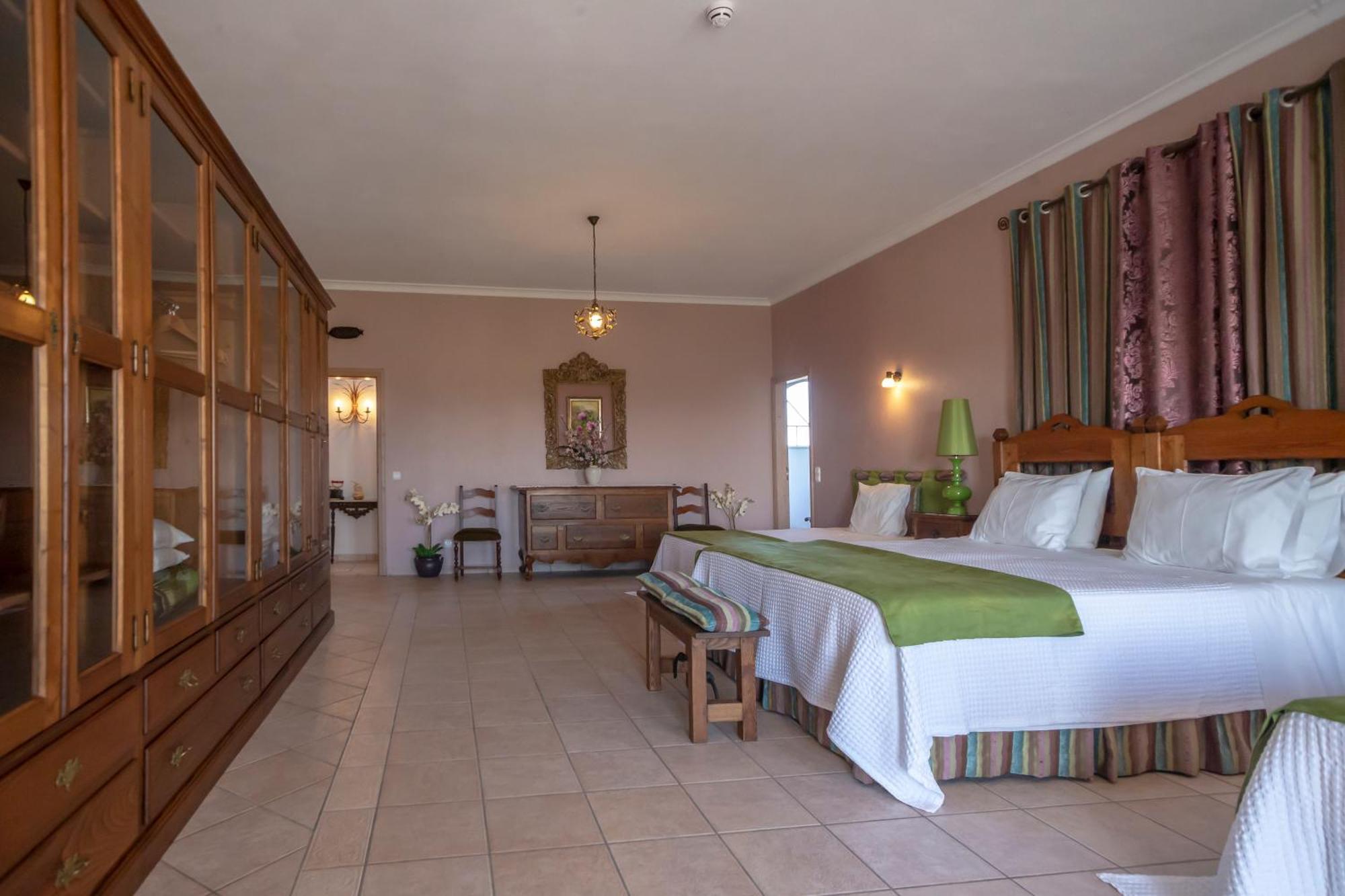Al Meida Guesthouse Albufeira Buitenkant foto