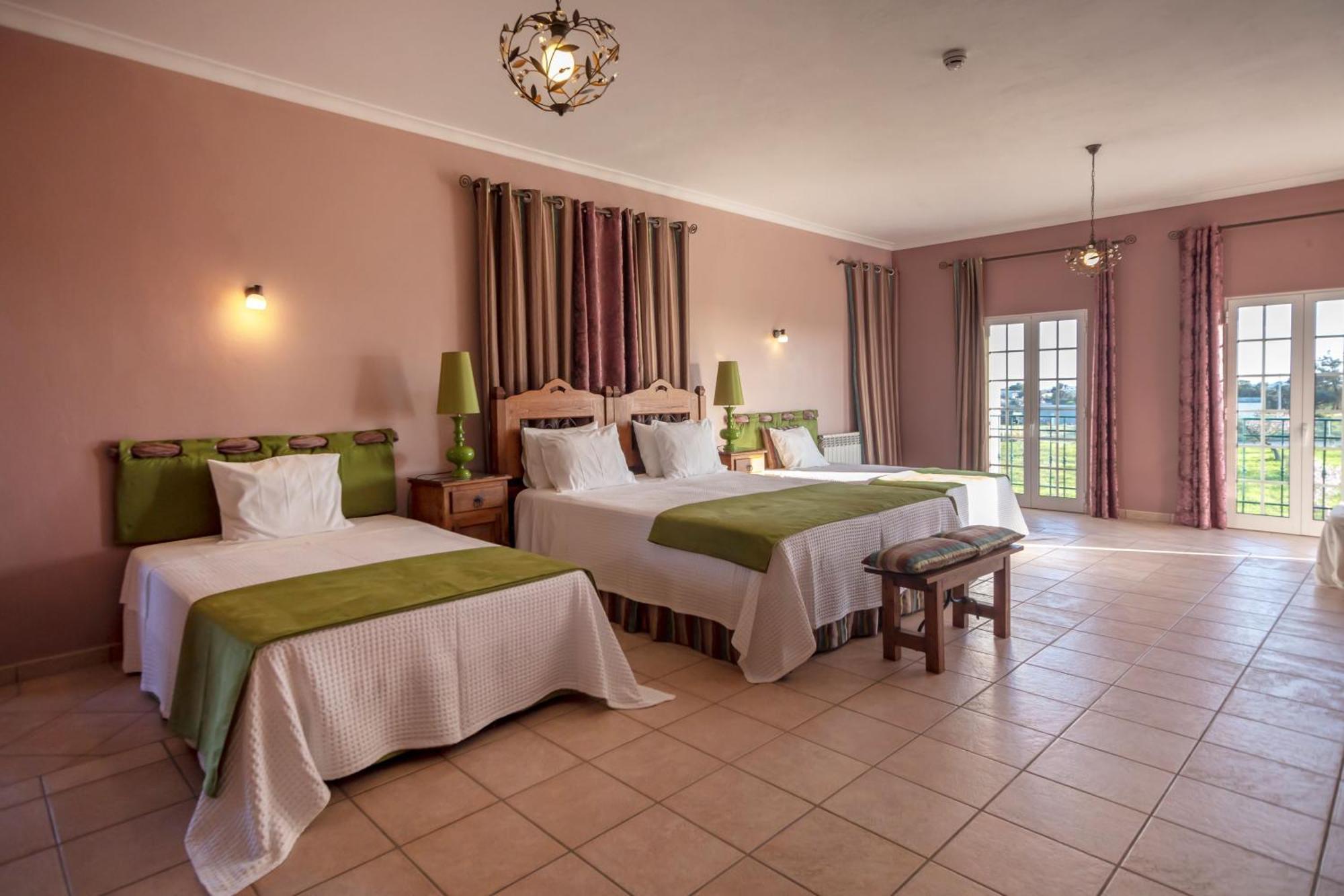 Al Meida Guesthouse Albufeira Buitenkant foto