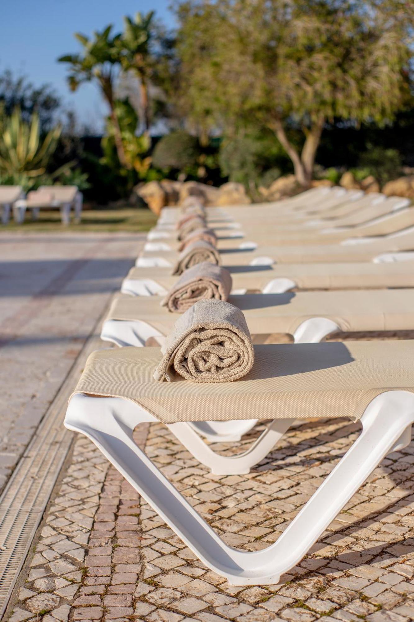 Al Meida Guesthouse Albufeira Buitenkant foto